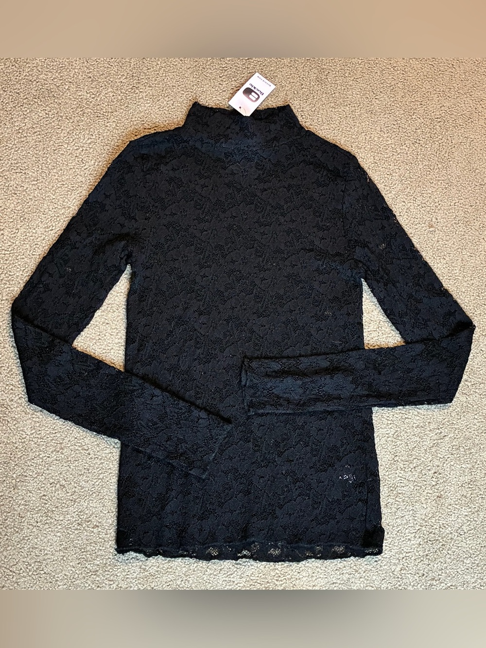 Women’s Red by BKE Shirt Size M Black Lace Mock Neck Long-Sleeve Top NWT